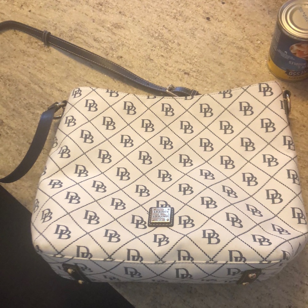Dooney & Bourke bag